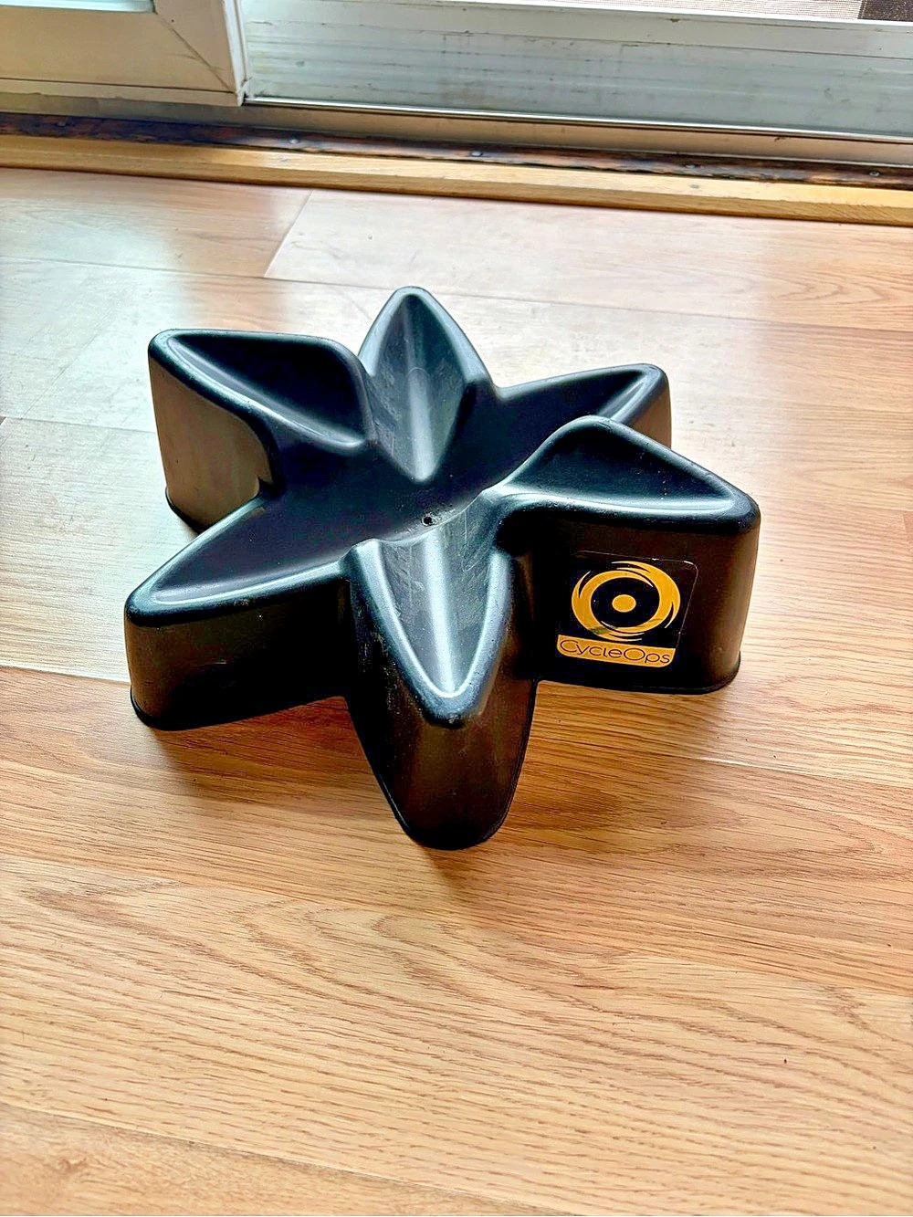 CycleOps Climbing Riser Block Black